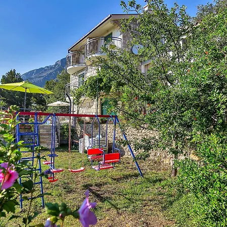 Colla Hébergement de vacances Tučepi